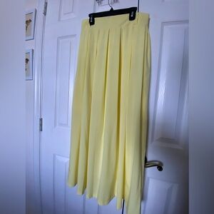 NWT handmade chiffon pale yellow long pleated skirt with pockets